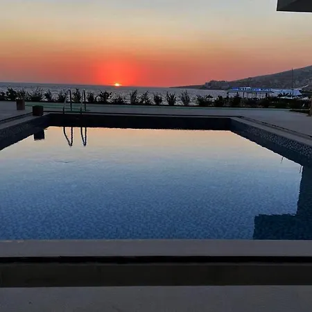Luxury - Golden * Sarandë